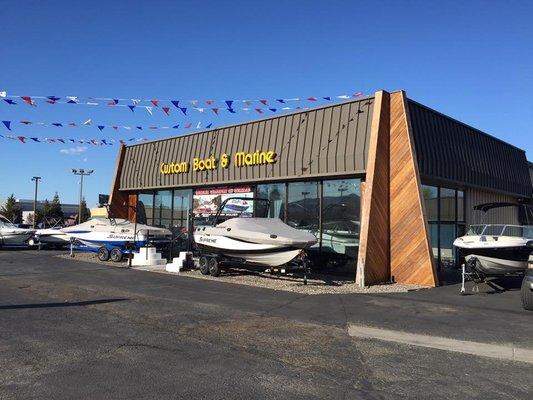 Custom Boat & Marine