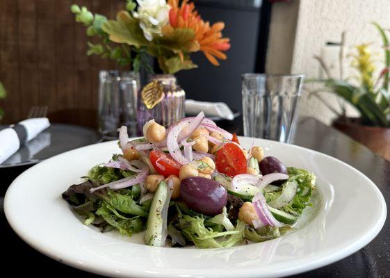 Mediterranean Chickpea Salad Vegan option