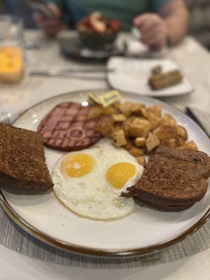 Baron Long Bar & Grill