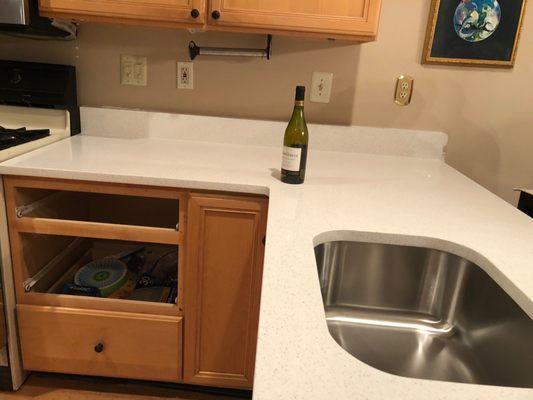 Kitchen Countertop - beautiful quartz, very modern.
