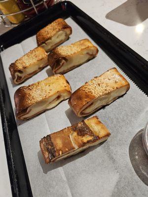 Pepperoni stromboli