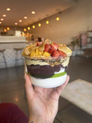 Medium Açaí Bowl with Pure Açaí and Coconut