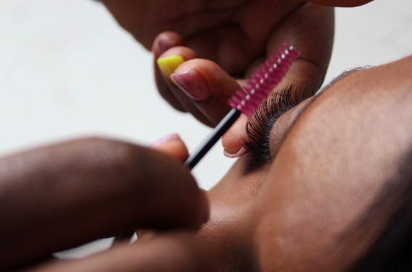 Lash Bar
