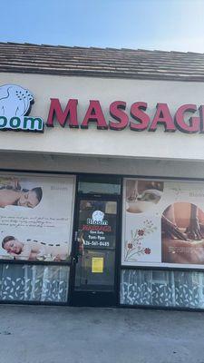 Clover Massage