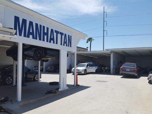 Manhattan Body Shop & Alignment