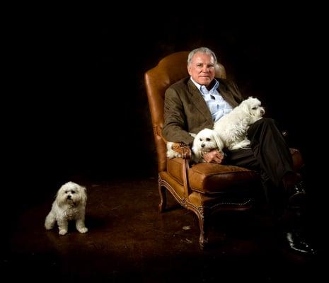 Pet portraits of all kinds of animals, dog, cats, horses and more.