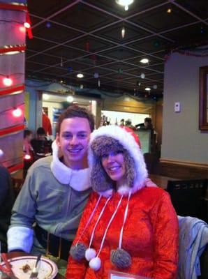 We stopped in at The Glenn after the first annual Santa 5K Run. Definitely worth coming back for the Fried Green Tomatoes.