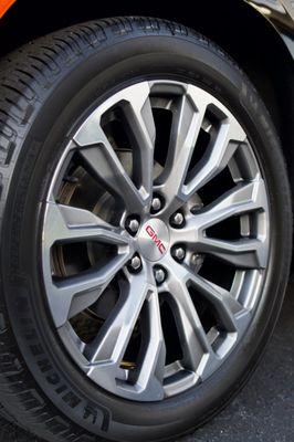 Showroom Car Detailing