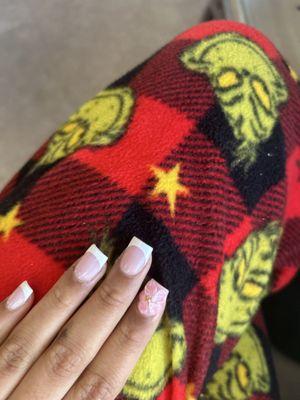 BB Nail Salon & Spa