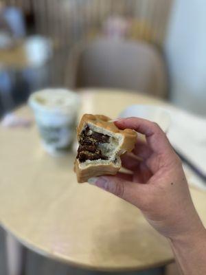Dubai chocolate taiyaki