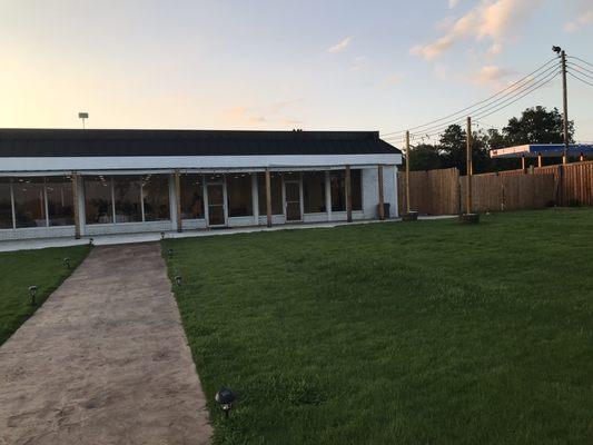 Lakeview Event Venue & Hotel