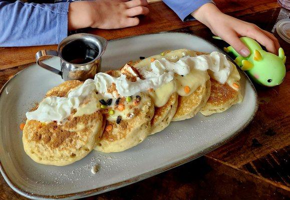 Confeti pancakes for the kiddos!!
