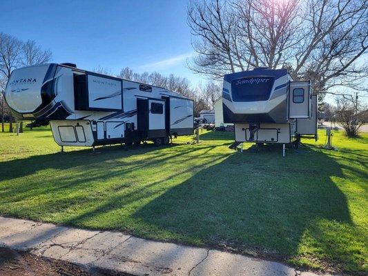 Neidhardt Mobile Home & RV Park