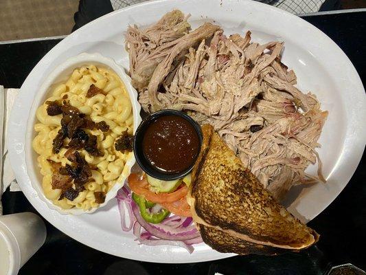 Lewisville Smoke Food & Spirits