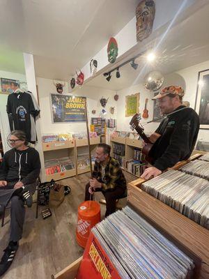 Devine Records & Vintage