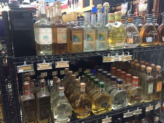 Bandera Wine and Spirits