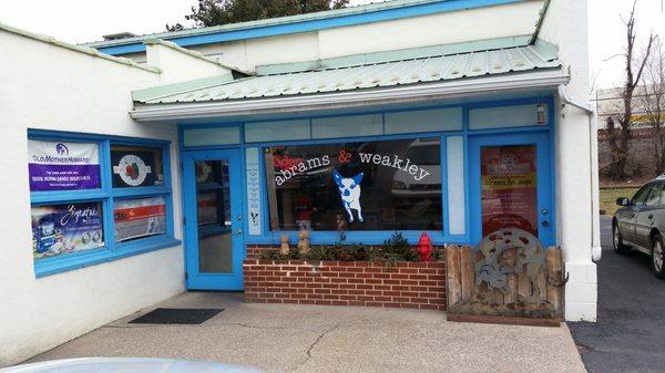 Abrams & Weakley General Store For Animals