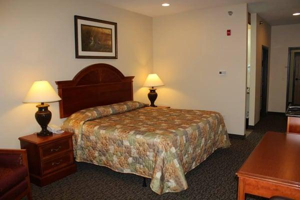 Loken's Rushford Inn