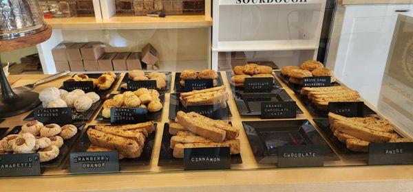 Biscottis and cookies