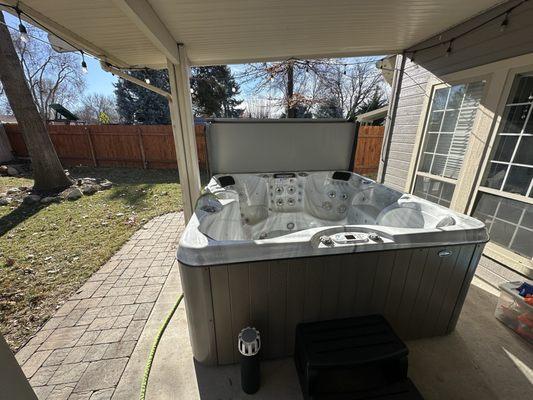 Hot tub