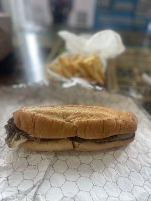 The Famous Philly Cheesesteak 6"