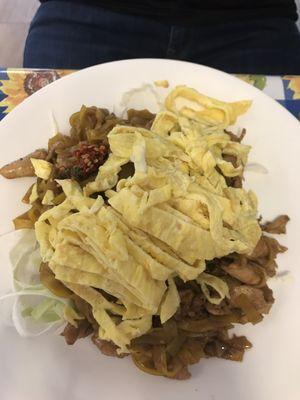 Pad See Ew with chicken