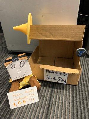 Great decorations as well as the Wednesday special of palm reading. Love downing a burrito while seeing into my future!