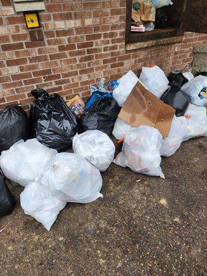 Crystal Lake Apartments