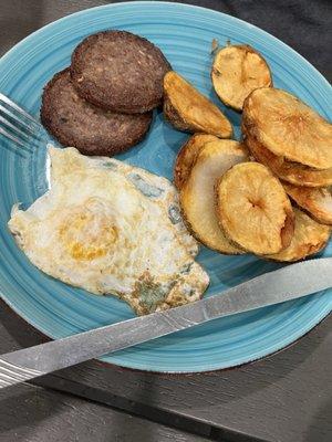Sausage eggs and potatoes