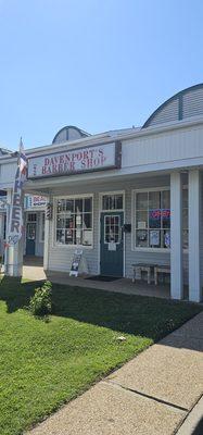 Davenport’s Barbershop
