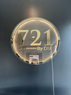 721 By DSC