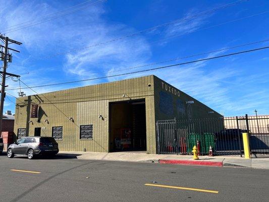 Tuxedo LA - Warehouse Film Location
