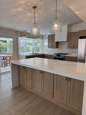 405 Cabinets & Stone