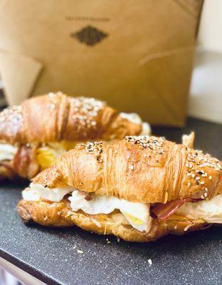 Breakfast Club with everything bagel seasoning