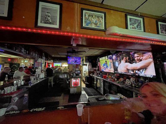 MacNasty's Sports Bar & Grill