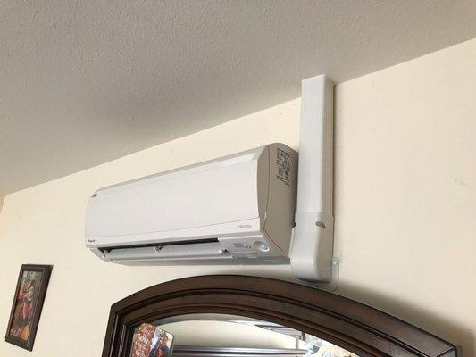 Daiken mini split indoor unit