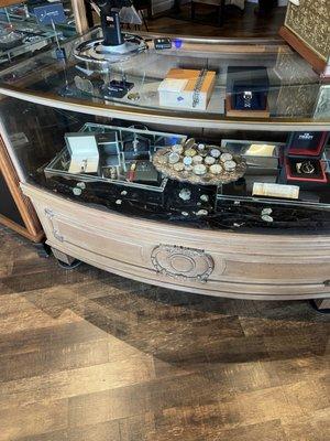 aJames Jewelry & Coin