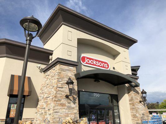 I LOVE this location of Jacksons!