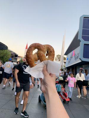 Jalapeño-Cheese Filled Pretzel, yummy