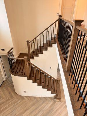 Knotty oak staircase