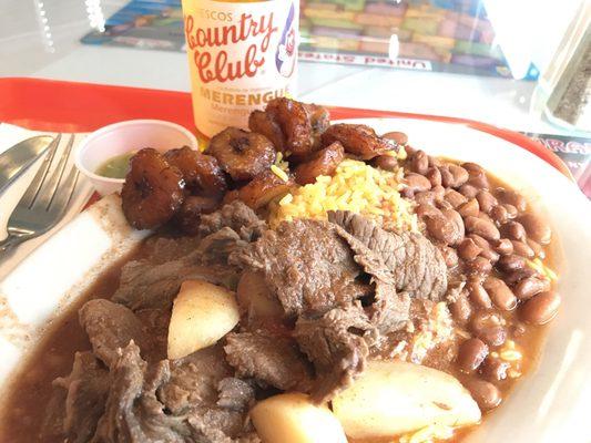Beef with potatoes, with a side of beans and rice and sweet plantains!
