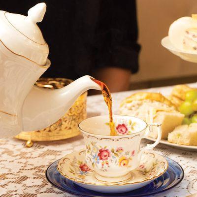 Corrales Teas & More