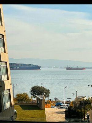 UCSF Wayne and Gladys Valley Center for Vision