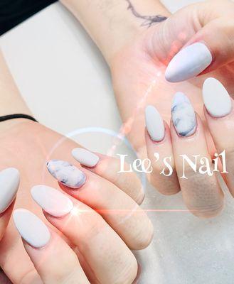 Lee's Nail