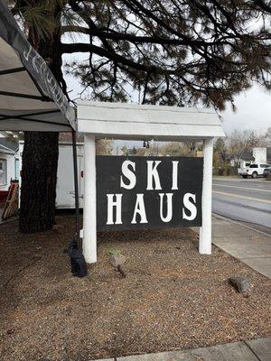 Ski Haus