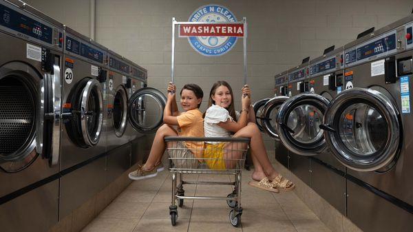 Brite N Clean Washateria