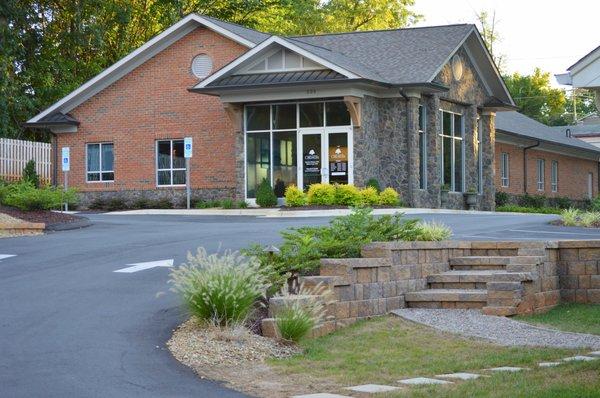 Andrew R Oblinger, DDS