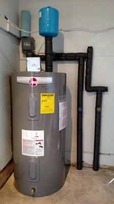 This customer was in the process of buying this house and after inspecting all the plumbing we found that the water heater wa...
