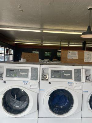 Wonderland Coin Laundry