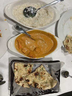 Chicken Tikka Masala ("special" section of the menu, not Chicken Tikka), rice, garlic naan